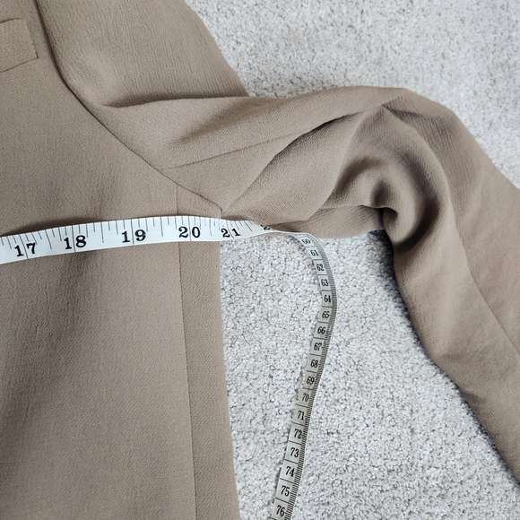 Aritzia Wilfred Lapaz Blazer Tan Size L Lightweight - Picture 6 of 14